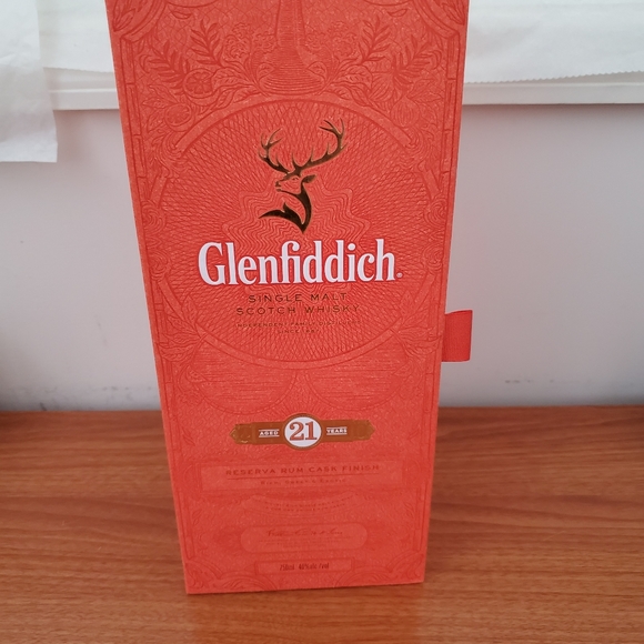 Glenfiddich Single Malt whiskey empty box aged 21 years 750 ML. - Picture 2 of 7